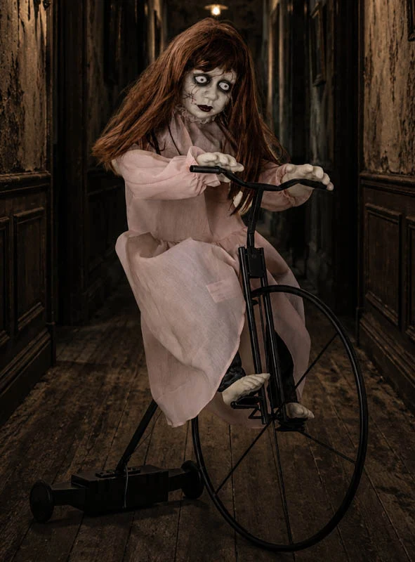 Zombie Puppe 72x94cm auf Dreirad animiert