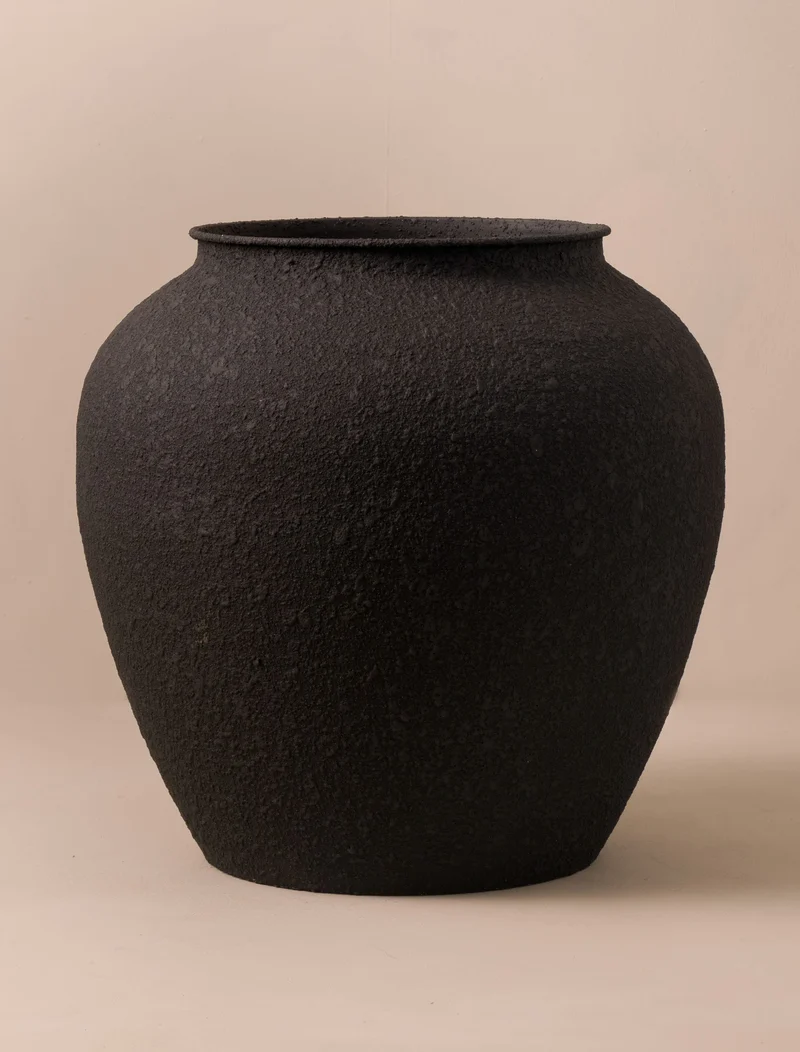 Large Iron Etta Pot - Black