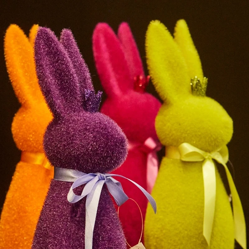 Osterhase mit Krone Orange, Magenta, Lila oder Grün Kunststoff beflockt Dekohase Hase Osterdekoration modern