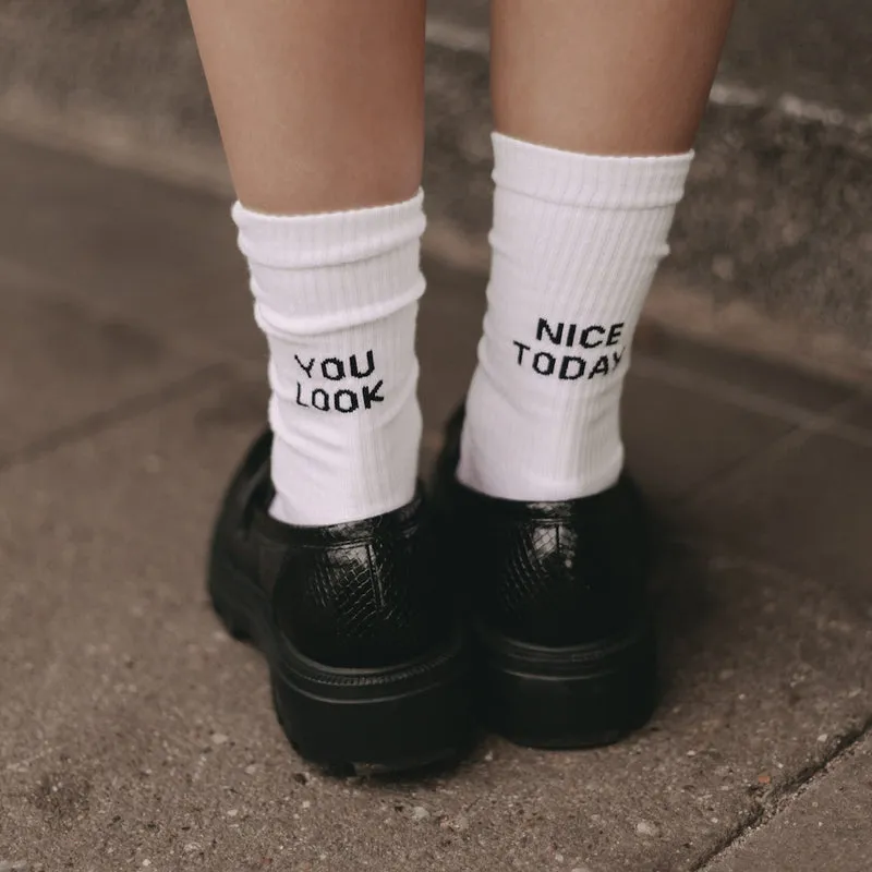 Eulenschnitt Socken You look nice today Größe 39-42 weiß
