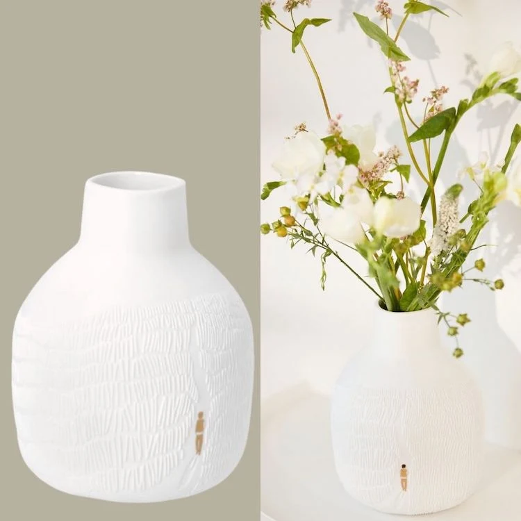 Räder Vase Gräser im Wind