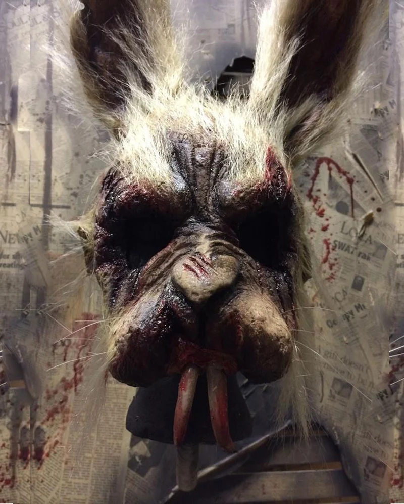 Angsteinflößende Zombie Hasenmaske
