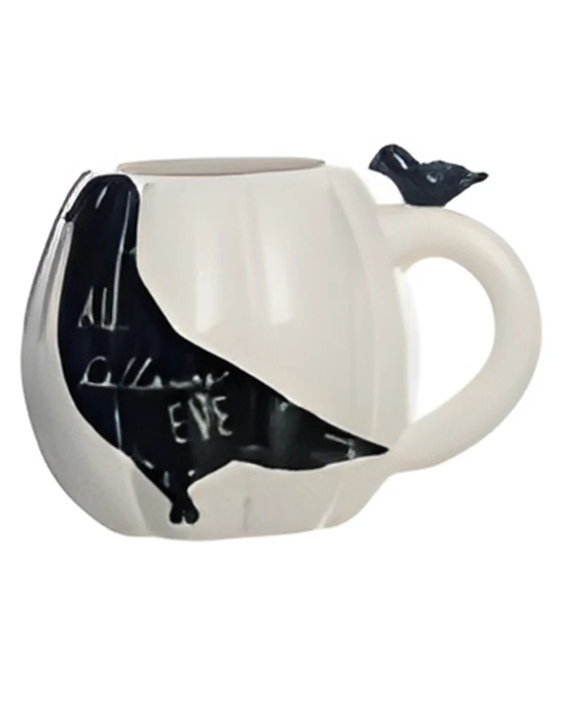 Weiße Kürbis Tasse mit schwarzem Raben
