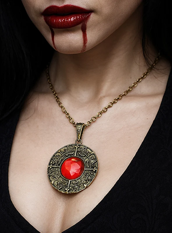 Magisches Amulett mit rotem Edelstein Vampir