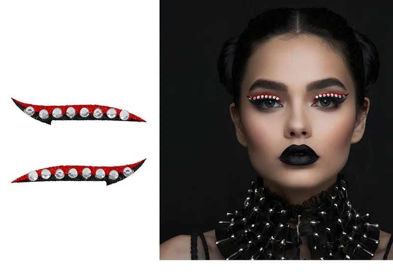 Rote Gesichtssticker Eyeliner