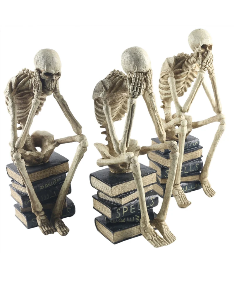 Skelette auf Bücher sitzend 3 Stück als Set 35cm