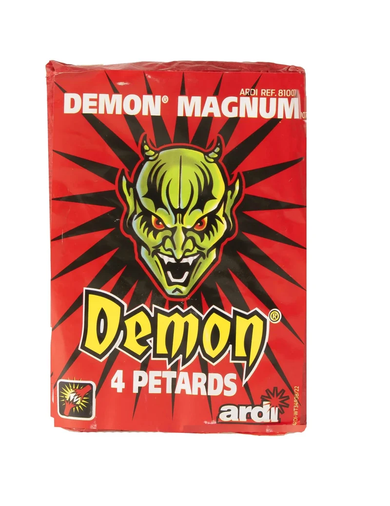 4 Knallkörper Démon® Magnum