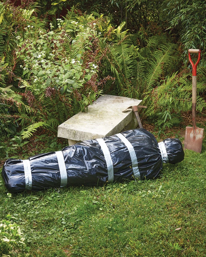 Aufblasbarer Körper mit Müllsack & Tape