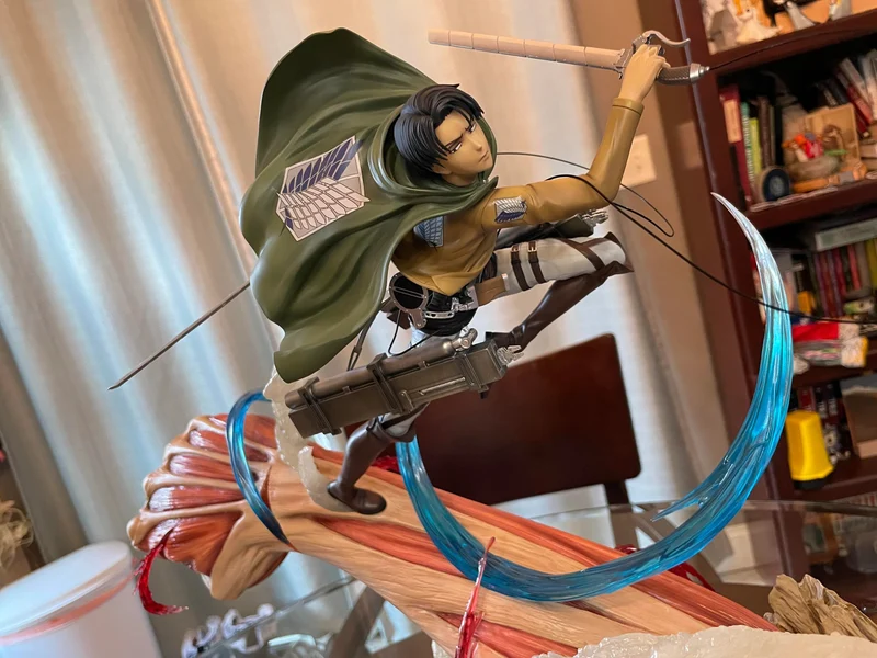Attack on Titan – Levi gegen den weiblichen Titanen | Maßstab 1:6 | Hochwertiges Resin | Oniri Creations