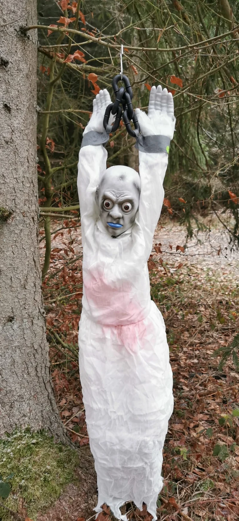Animatronic hängender Geisterpsychopath