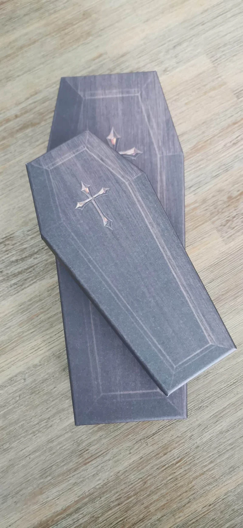 Geschenkverpackung 2-er-Set Sarg Style
