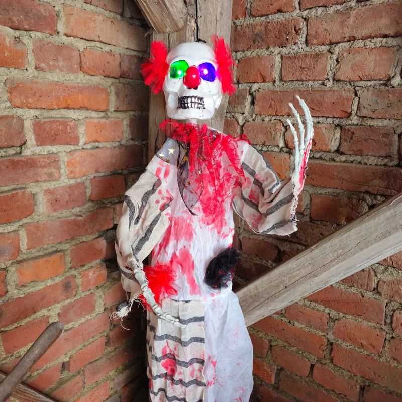 Hängender Horrorclown Diabolo LED Augen