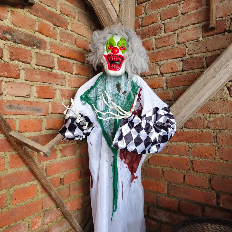Hängender blutiger Clown Zitto