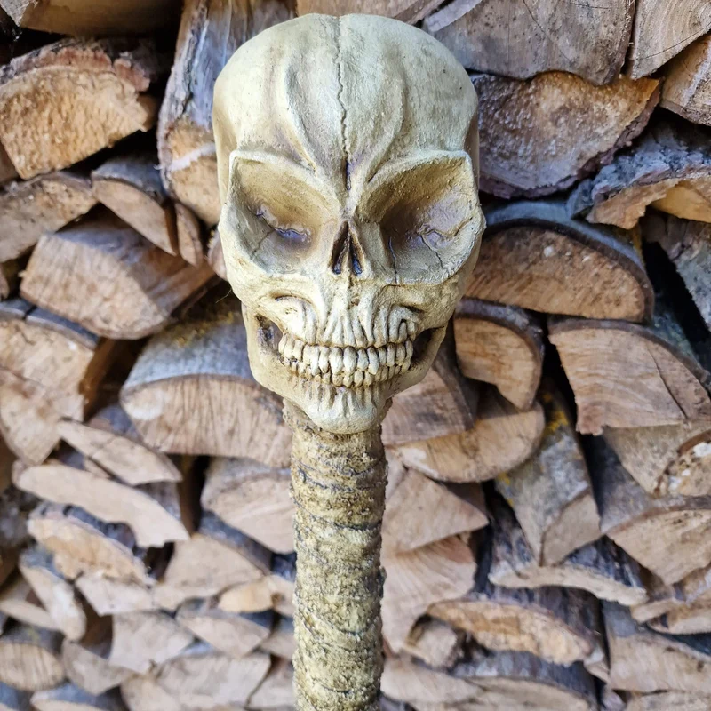 💀☠️ Totenkopf Gehstock Voodoo – 120 cm | Das schaurige Accessoire für Hexenmeister & Voodoo-Fans