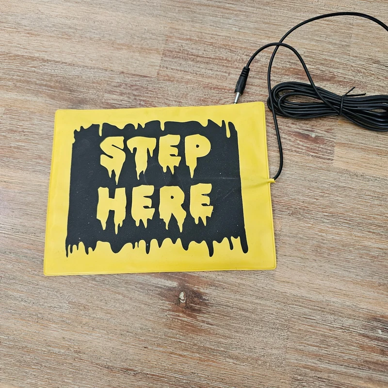 Step-Matte für große Animatronic