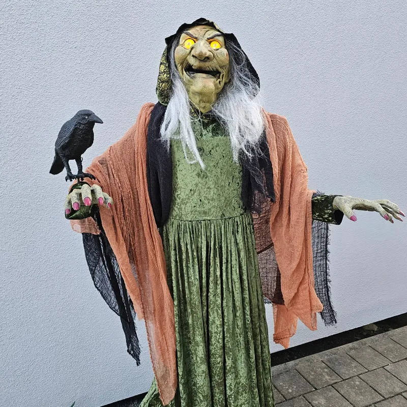 Geheimnisvolle Waldhexe Amalia