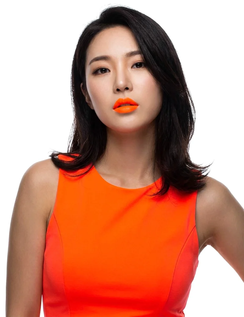 Orangefarbener Lippenstift - Neonfarben