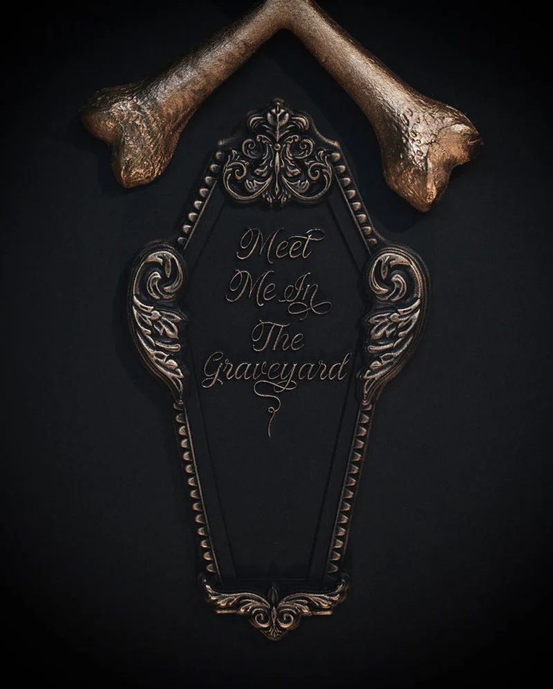 Meet Me In The Graveyard - Sarg Wandrelief 21cm