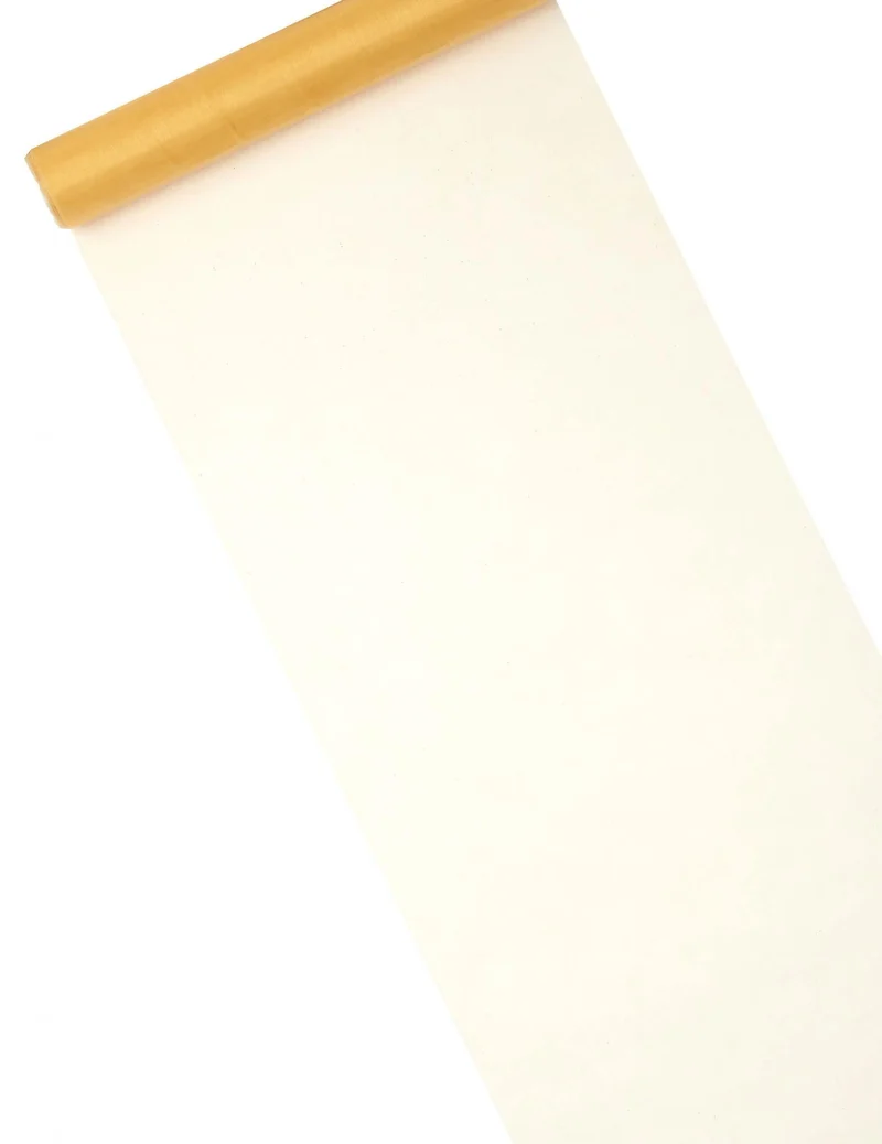 Tischläufer aus goldfarbenem Organza