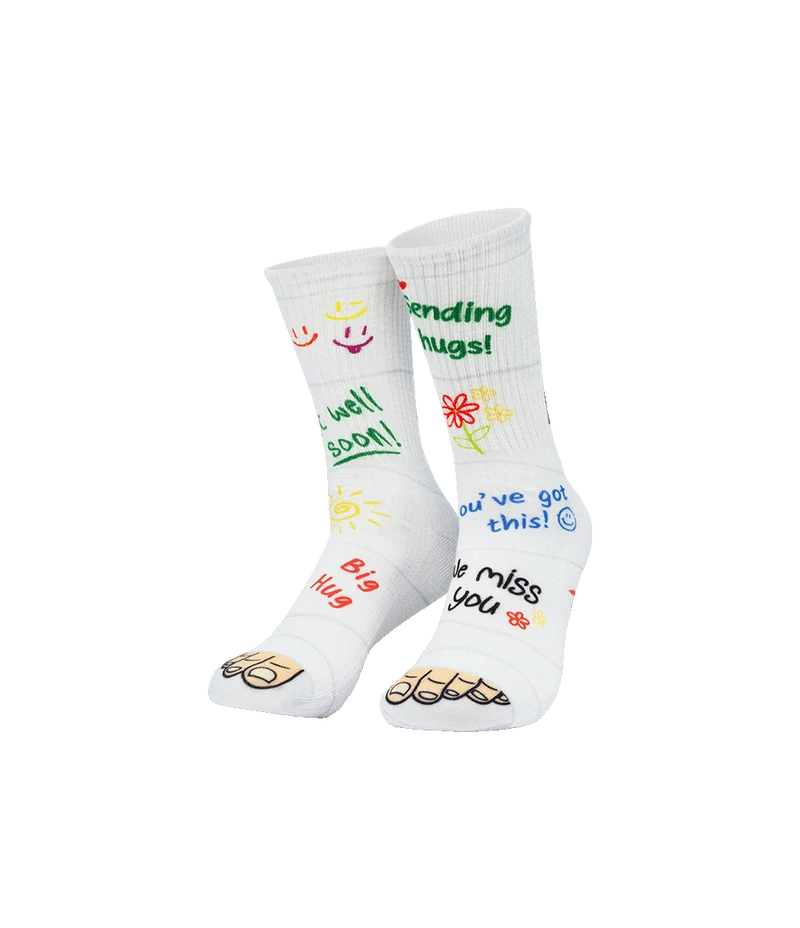 Lustige Socken mit gebrochenem Bein