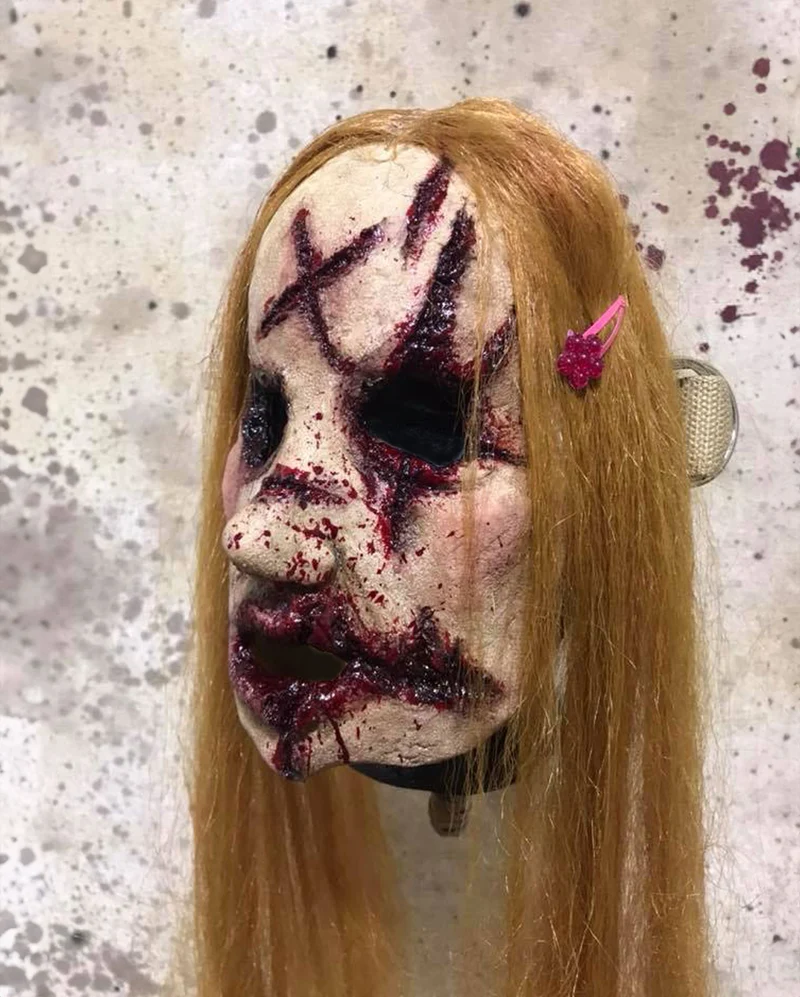 Sissy Strangers Halloween Maske
