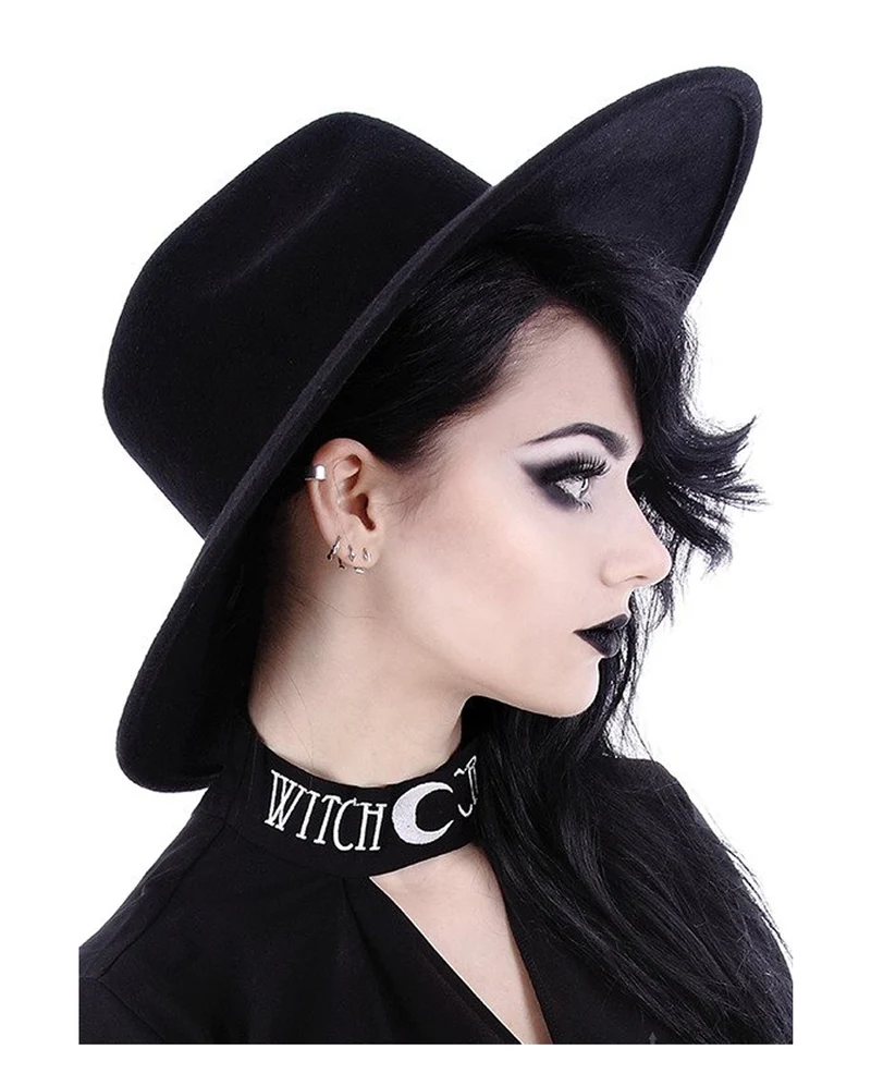 Moderner Hexenhut Wicca Style