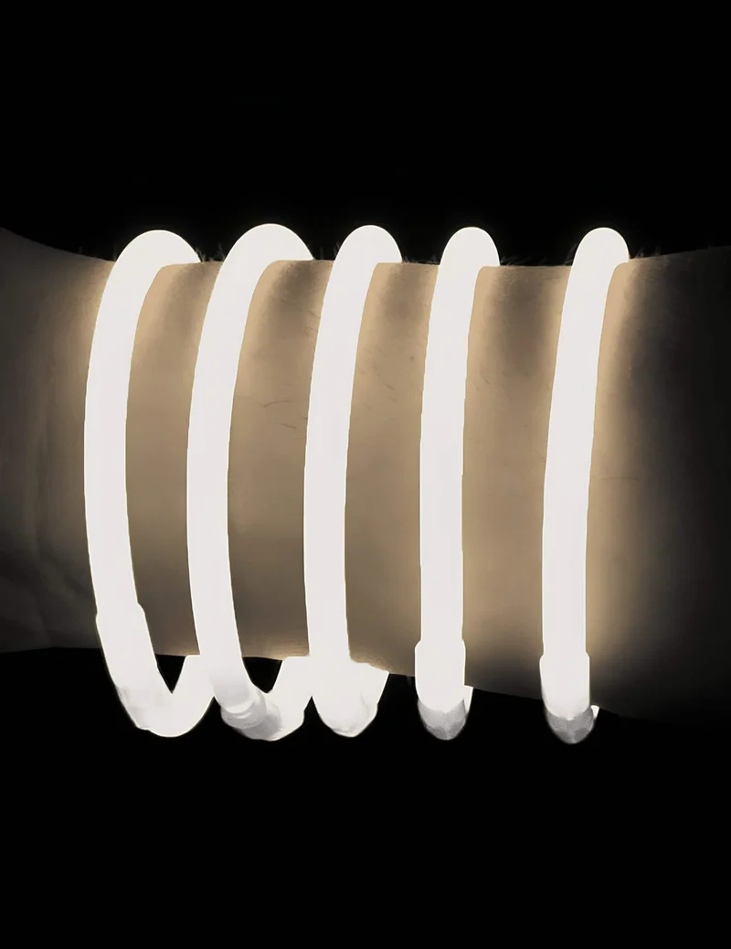 100 weiße Knicklichter Armbänder