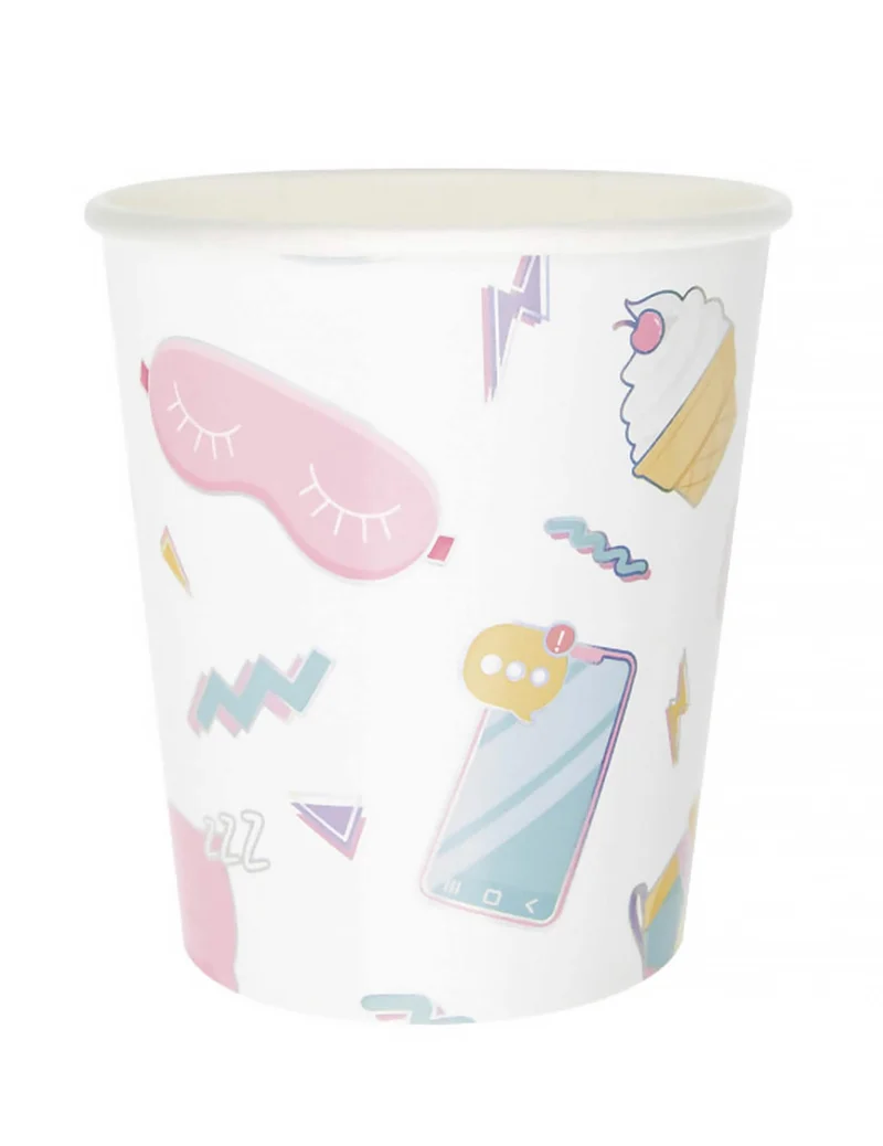 8 Schlafparty-Becher 200 ml mit mädchenhaften Motiven