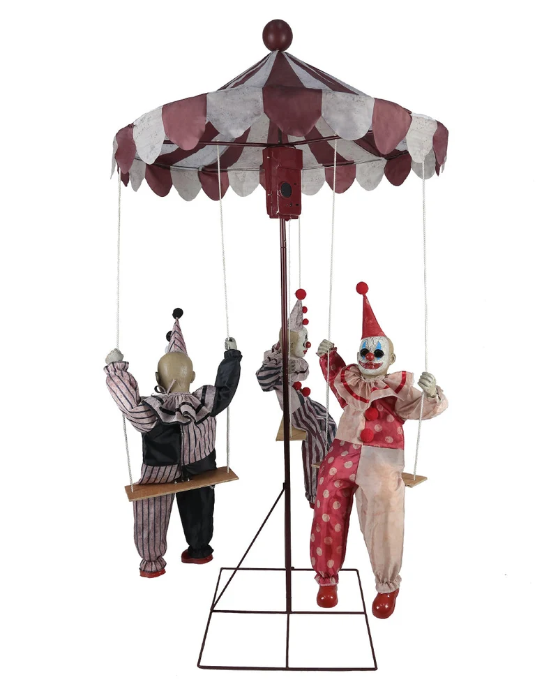 Animatronic Horrorclowns auf Karussell