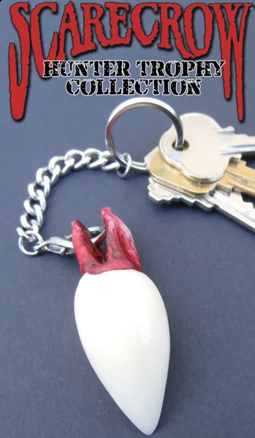 Schlüsselanhänger Vampirzahn