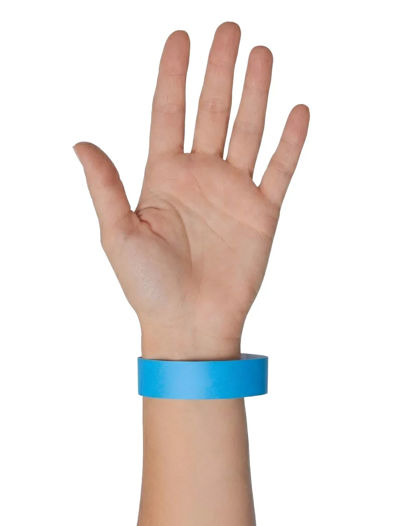 Set mit 50 blauen Event-Armbändern