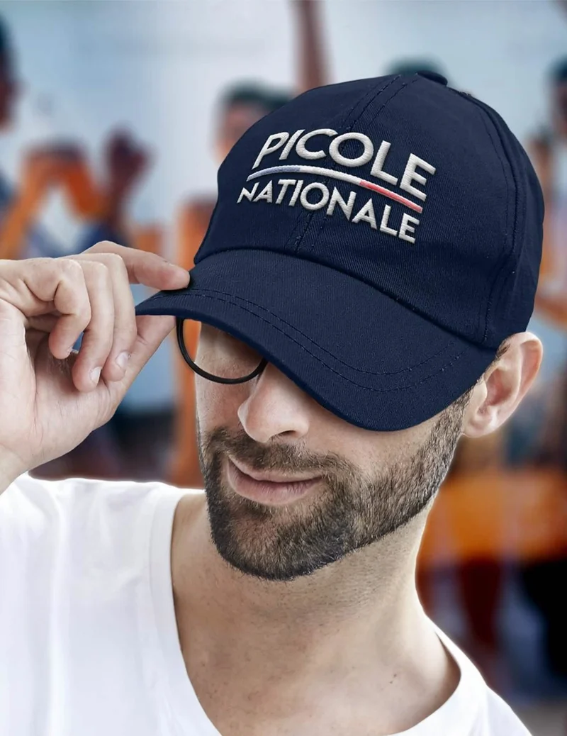 Nationale Trinkkappe für Erwachsene